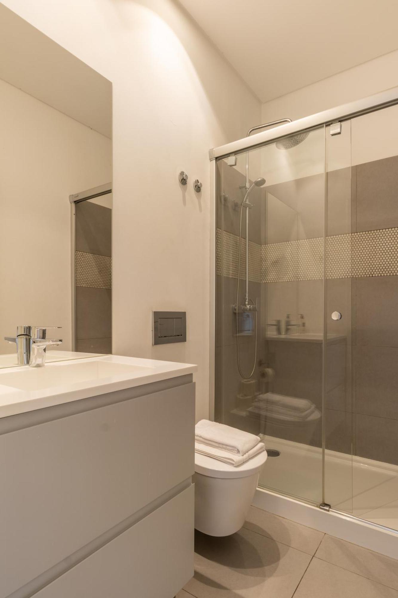 Апартаменти Modern 3Br, Terrace, Ac/Heating & Self Check-In Лісабон Екстер'єр фото